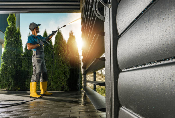 Best Window and Screen Pressure Cleaning in Huntington Beach, CA